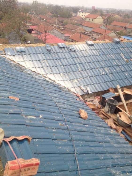 因?yàn)楦F相親被嫌棄，5年后逆襲回鄉(xiāng)建豪宅