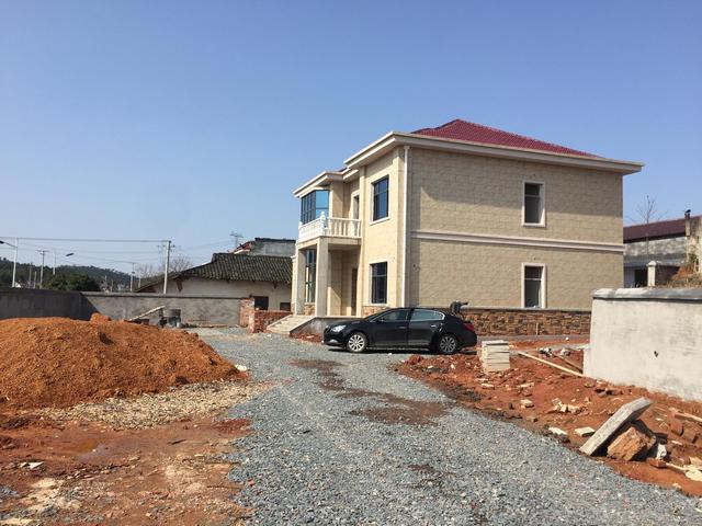 湖南伢子40萬為父母建別墅，孝心感動鄰里，爭相稱贊