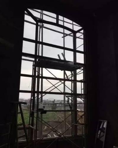 為了婆婆的一句話，再窮也要自己建房住