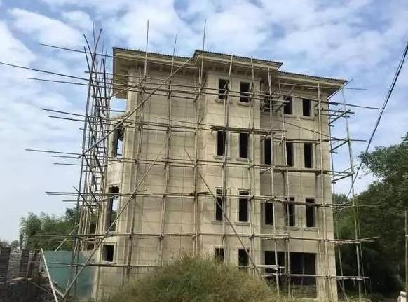 為了婆婆的一句話，再窮也要自己建房住