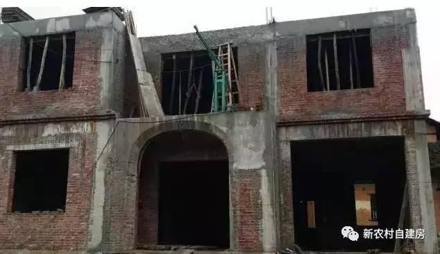 爸媽非要建堂屋，布局改了三四次，這下終于好了