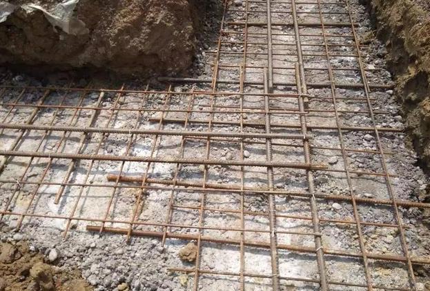 兄弟一起建別墅，35萬一人一棟，這下公平了