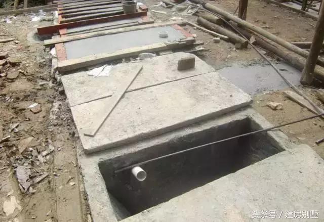 湖北農(nóng)村自建房，村民不讓修馬路，全程用馬拉材料