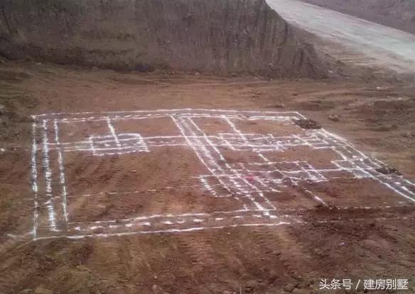 廣東自建商住兩用房，外觀雖不奢華，裝修很用心