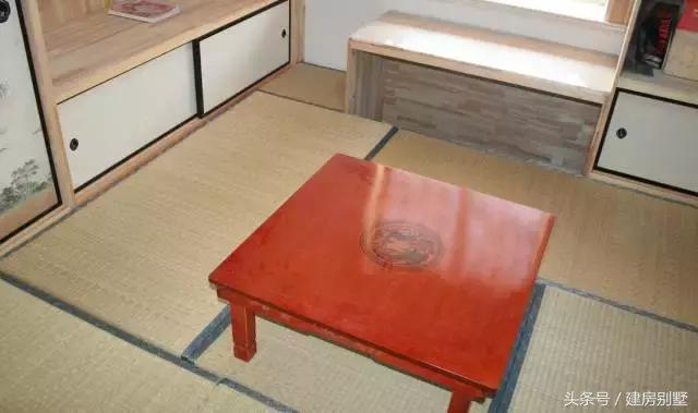 資金被股市套牢，一家三口80萬回村蓋座帶中式庭院的別墅