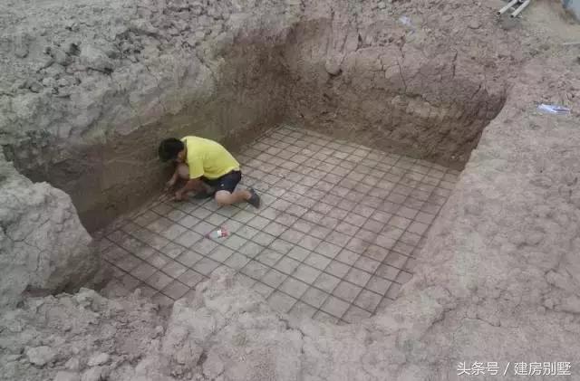 雙職工夫妻回安徽老家自建房，5歲女兒最愛田園生活