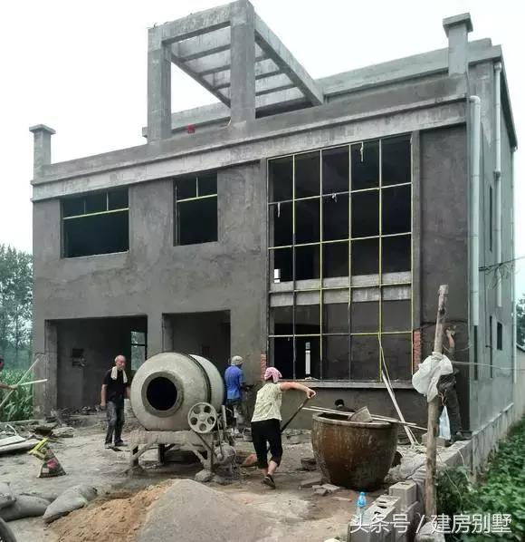 雙職工夫妻回安徽老家自建房，5歲女兒最愛田園生活