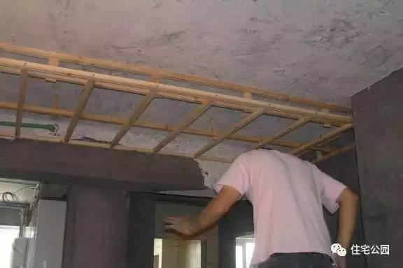 裝吊頂龍骨最容易偷工減料的3種方式，施工隊敢這么做立馬叫他走人！