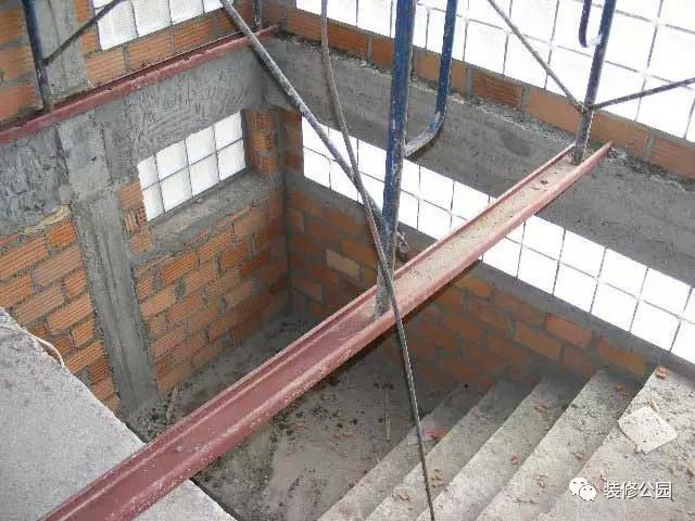 泰國農(nóng)村自建帶泳池養(yǎng)老別墅，難怪老外退休要去這里