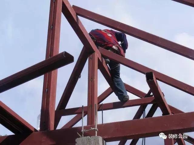 泰國農(nóng)村自建帶泳池養(yǎng)老別墅，難怪老外退休要去這里