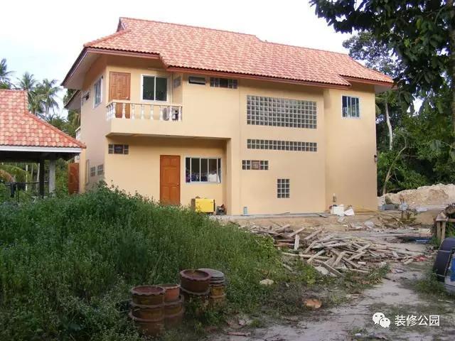 泰國農(nóng)村自建帶泳池養(yǎng)老別墅，難怪老外退休要去這里