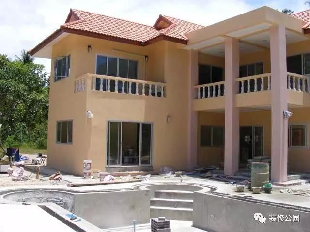 泰國農(nóng)村自建帶泳池養(yǎng)老別墅，難怪老外退休要去這里