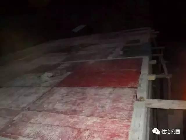 重慶蓋房直播，房主充當小工親自上陣，建成36萬引全村圍觀！