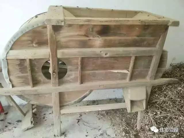 重慶蓋房直播，房主充當小工親自上陣，建成36萬引全村圍觀！