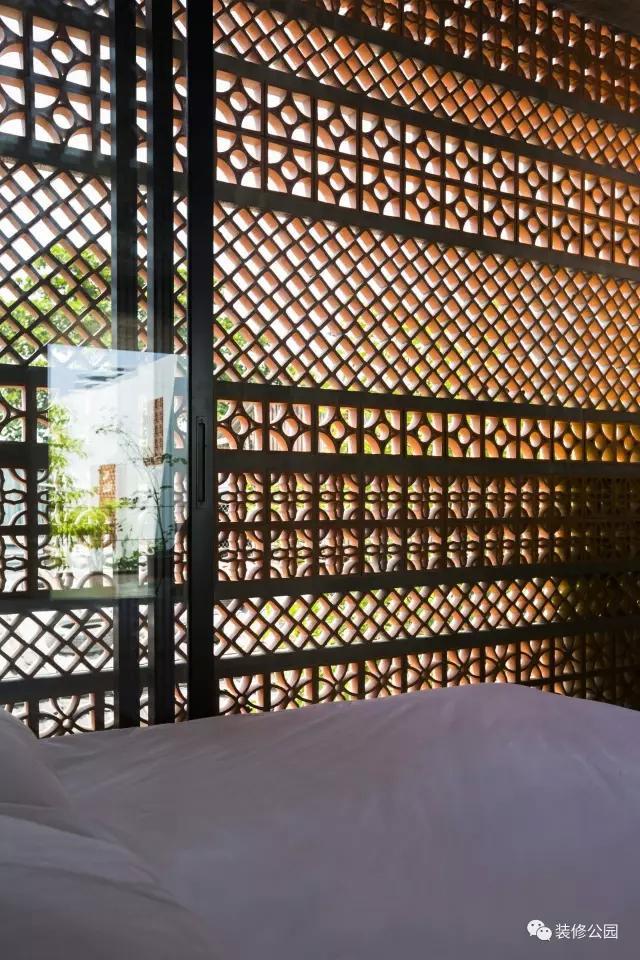 自建房屋做民宿，花磚庭院連廊不可少，狹長(zhǎng)地塊也不怕