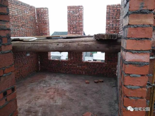 湖南大叔35萬(wàn)蓋別墅含外裝修，他是怎么做到的？