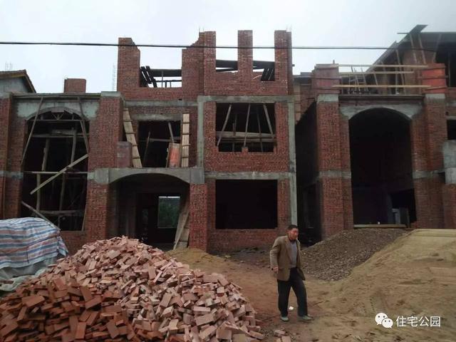 湖南大叔35萬(wàn)蓋別墅含外裝修，他是怎么做到的？