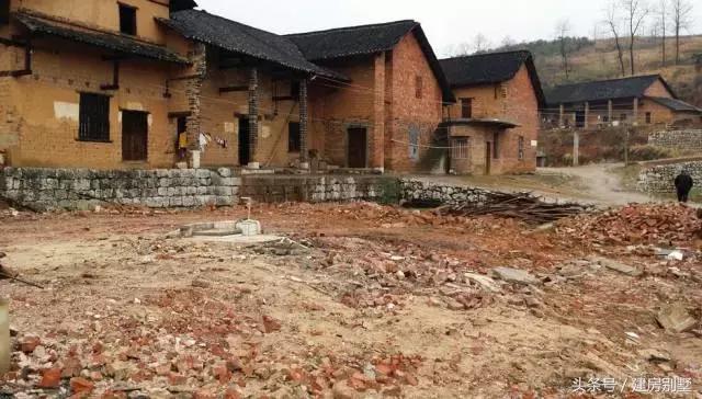 湖南農(nóng)村自建美宅，布局改了三四次，爸媽總算滿意了