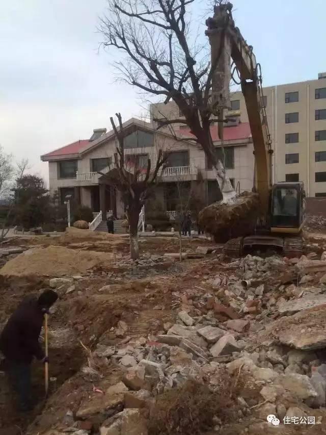 山東豪擲500萬自建園林美景，故宮后花園都不能與之匹敵！