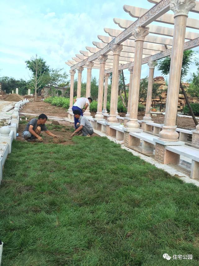 山東豪擲500萬自建園林美景，故宮后花園都不能與之匹敵！