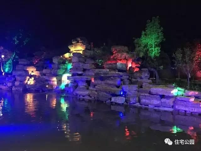 山東豪擲500萬自建園林美景，故宮后花園都不能與之匹敵！