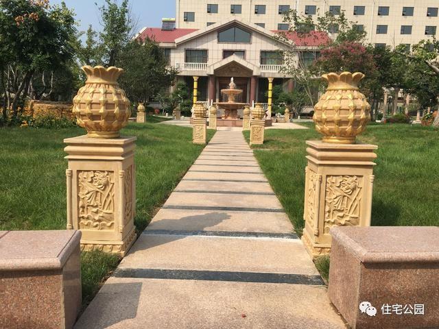 山東豪擲500萬自建園林美景，故宮后花園都不能與之匹敵！