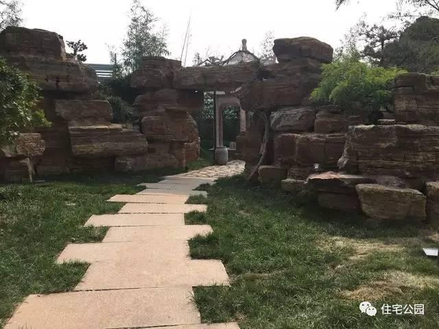 山東豪擲500萬自建園林美景，故宮后花園都不能與之匹敵！