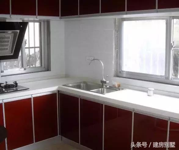 20萬(wàn)打造三層農(nóng)村小樓房，為了省錢(qián)用預(yù)制板遭痛斥