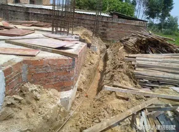 粵西網(wǎng)友自建庭院式別墅，全框架結(jié)構(gòu)被說太土豪