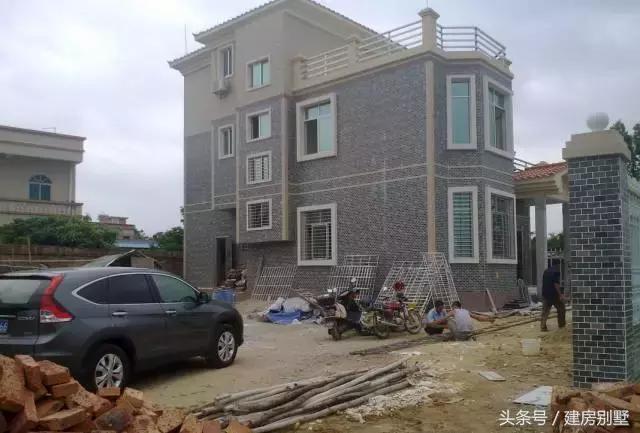 粵西網(wǎng)友自建庭院式別墅，全框架結(jié)構(gòu)被說太土豪