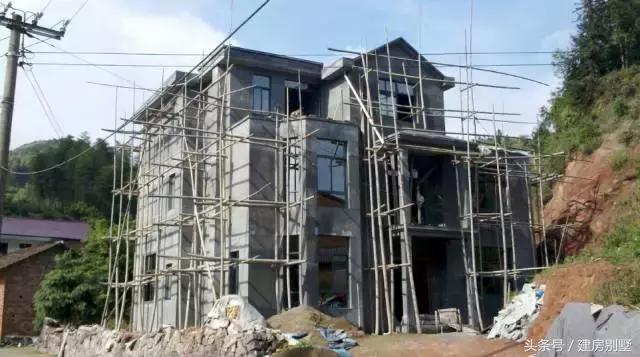 浙江網友自建三層別墅，拿100萬的別墅跟我換也不要