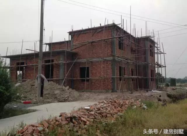 100萬自建庭院式別墅，仿若明星上千萬買的豪宅