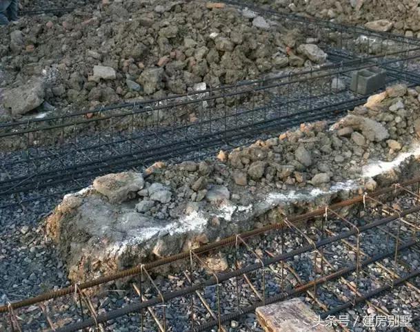 年薪8萬的80后小伙辭職回鄉(xiāng)建房，親戚們都說太值了