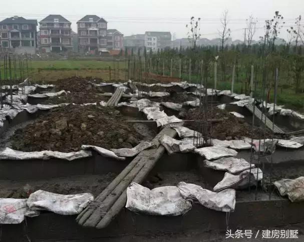 年薪8萬的80后小伙辭職回鄉(xiāng)建房，親戚們都說太值了