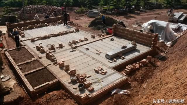 湖南村民20萬(wàn)自建房，不是豪宅，但是爸媽住的很舒心