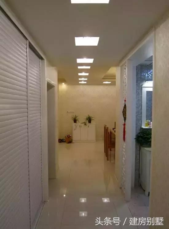 江蘇美女回娘家干了件動(dòng)靜不小的事兒，鄰村的都跑來看熱鬧