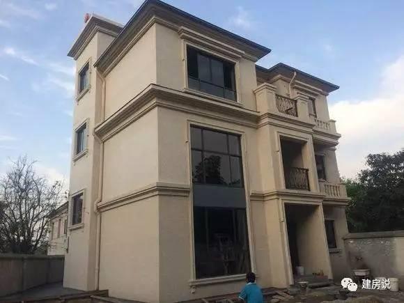 不到50萬建的三層農(nóng)村別墅，真石漆外墻提高了檔次
