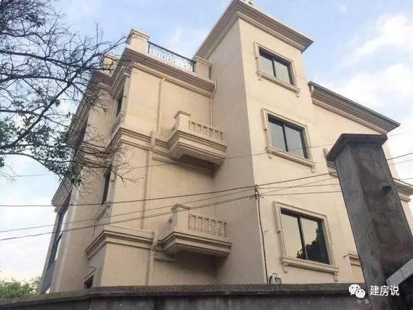 不到50萬建的三層農(nóng)村別墅，真石漆外墻提高了檔次
