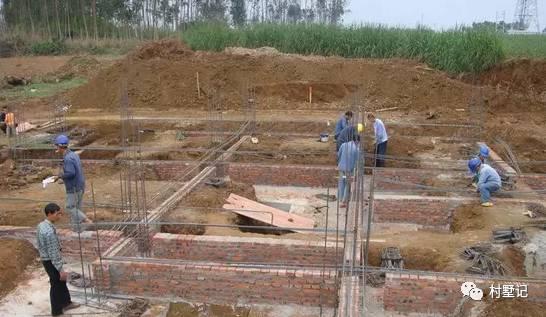 直播農(nóng)村別墅建房全過程，自己不懂建房也不怕