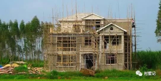 直播農(nóng)村別墅建房全過程，自己不懂建房也不怕