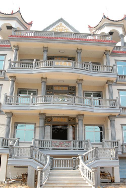 曬曬福建莆田的農(nóng)村別墅，你見過這么霸氣奢華的房子嗎