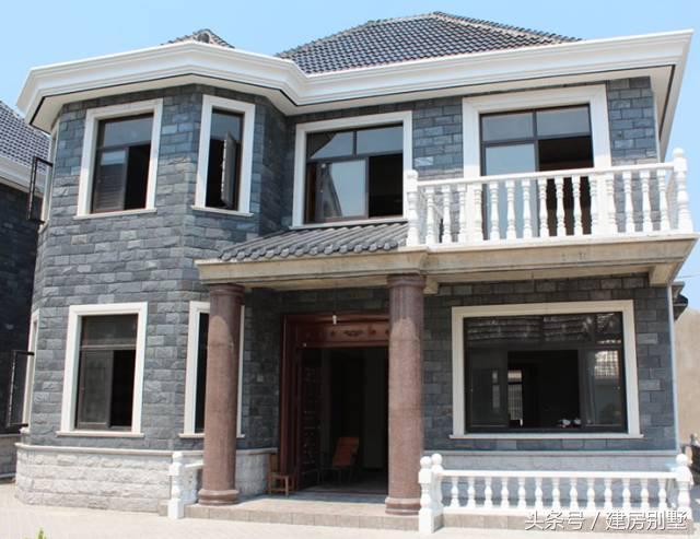 上海兄妹自建兩棟農(nóng)村別墅，父母住在一層小平房，合適嗎？