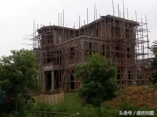 贛南不止臍橙種的好吃，農(nóng)村別墅蓋得也是一級棒