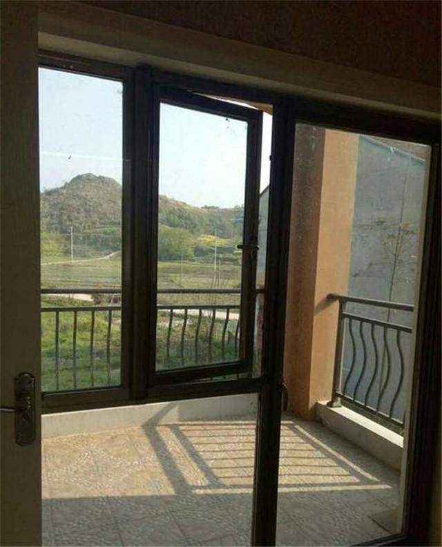 曬曬我的自建房，村里首富花了65萬(wàn)蓋的，全村人都搶著要參觀