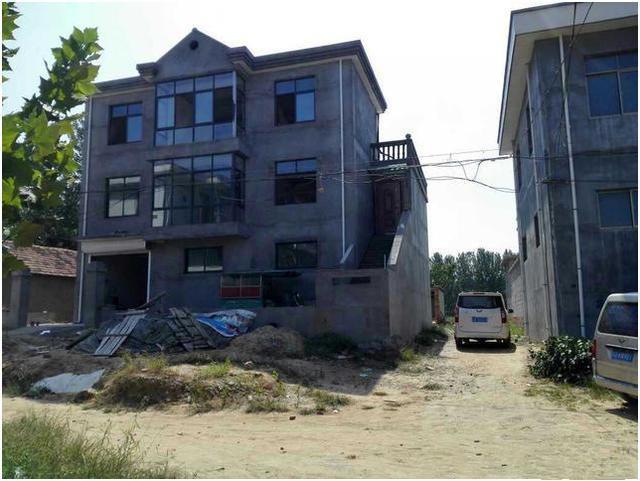 老公不聽我的非要回鄉(xiāng)下建房，這下好了
