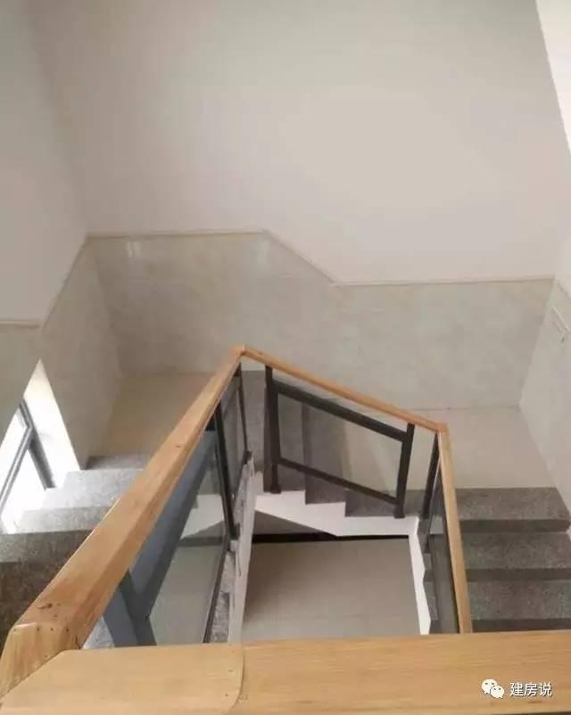 云南網(wǎng)友53萬(wàn)自建三層洋別墅，內(nèi)設(shè)KTV媲美百萬(wàn)豪宅