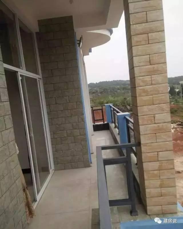 云南網(wǎng)友53萬(wàn)自建三層洋別墅，內(nèi)設(shè)KTV媲美百萬(wàn)豪宅