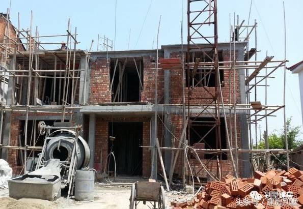 浙江湖州土豪老板自建三層豪宅，快活似神仙