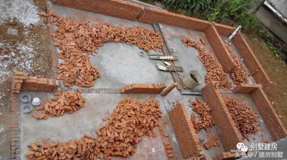 江西老表50萬自建農(nóng)村別墅，做了件讓全家都揚(yáng)眉吐氣的事兒