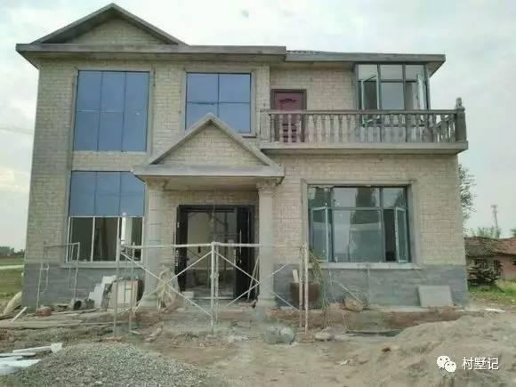 湖北自建二層農(nóng)村別墅，朋友圈里都在說這套很實(shí)用